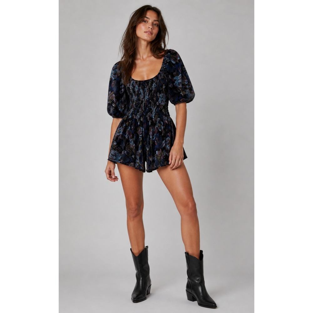 Urban Outfitters Festival Whimsigoth Fairy Romper Womens Medium‎ Blue Velvet